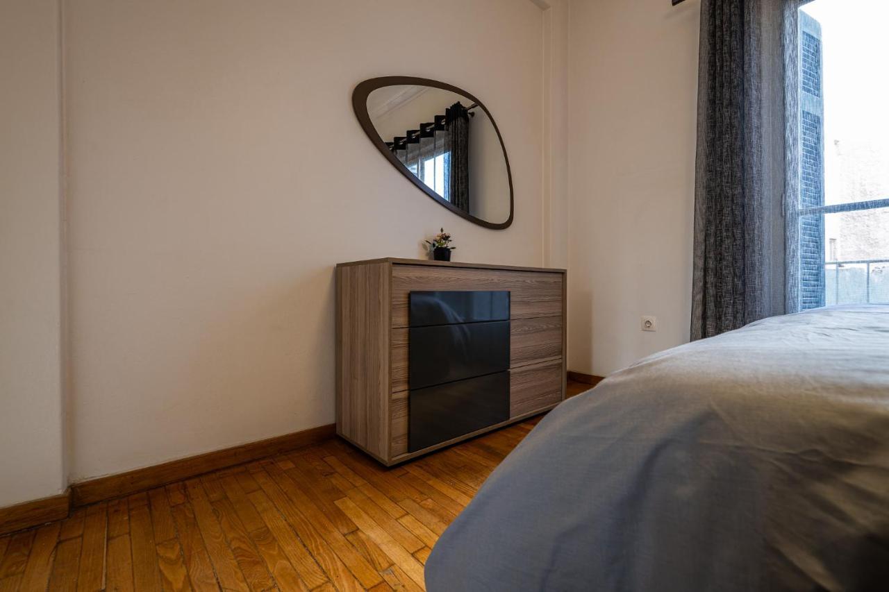 The Acropolis Hideaway 2-bdr Next To Metro *