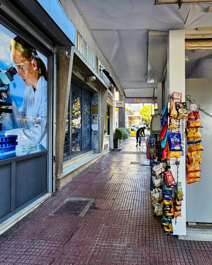 The Acropolis Hideaway 2-bdr Next To Metro * Atenas